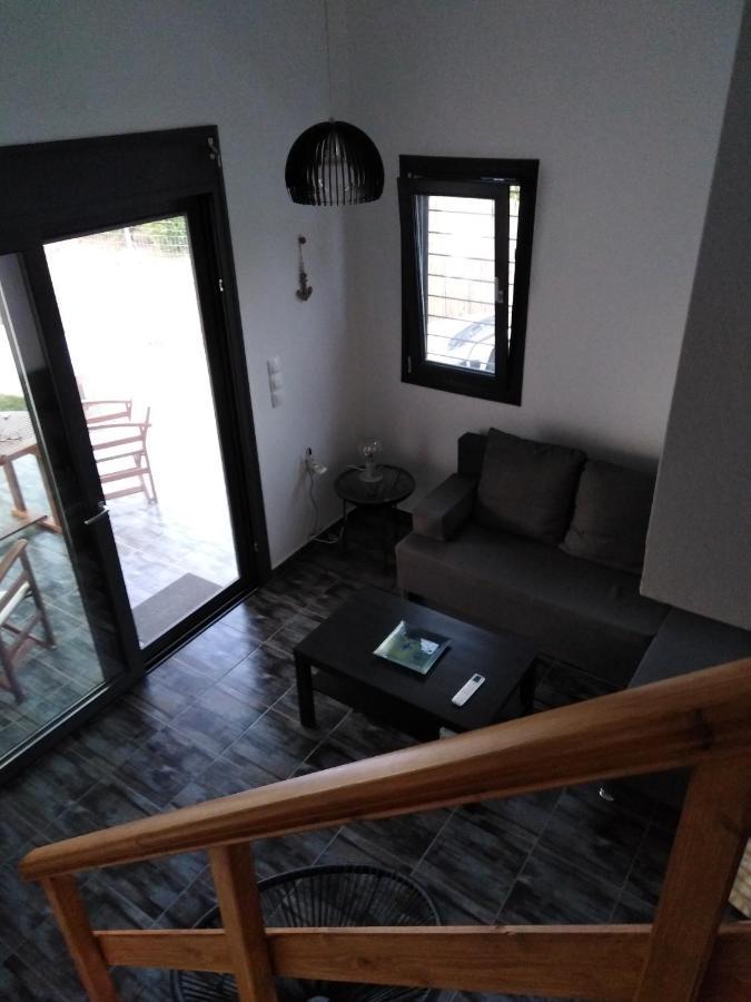 Villa Σπίτι Με Σοφίτα Μπροστά Στη Θάλασσα à Trápeza Extérieur photo